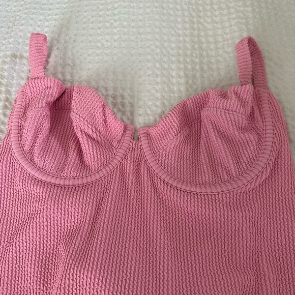 H&M Pink Women's One Piece Swimsuit - Picture 2 of 4